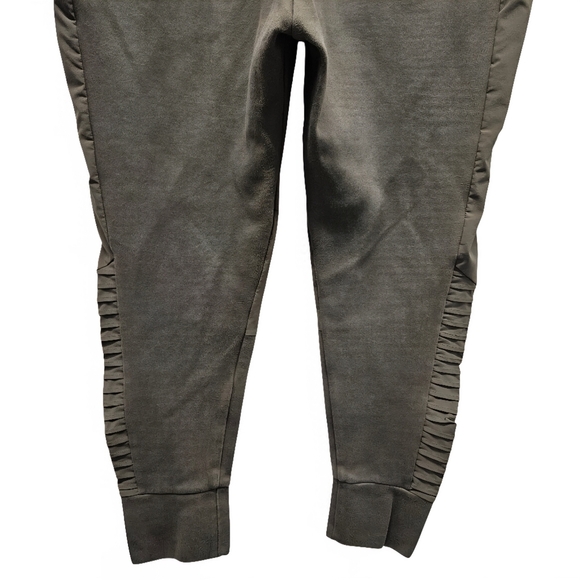 Puma Evostripe Modern Streetwear Motor Joggers Pants Olive Green Size Large - Picture 9 of 16